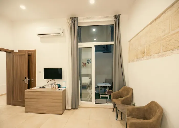 Hotel O'clock Malta 3*