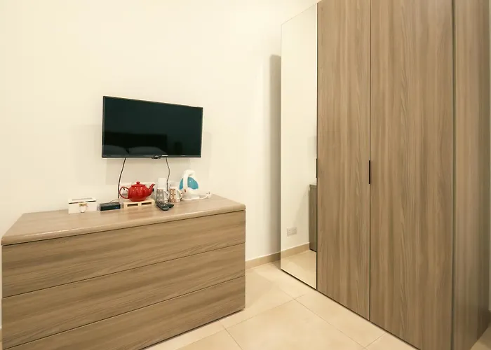 O'clock Malta Hotel 3*