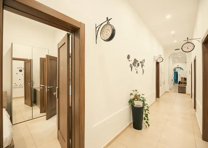 O'clock Malta Sliema