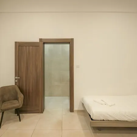 O'clock Malta Bed & Breakfast