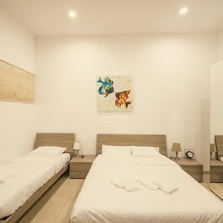 O'clock Malta Bed & Breakfast Sliema