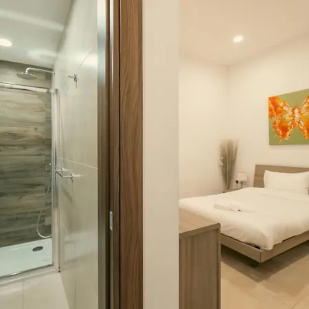 O'clock Malta 3* Sliema