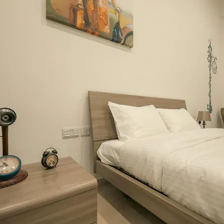 O'clock Malta Bed & Breakfast