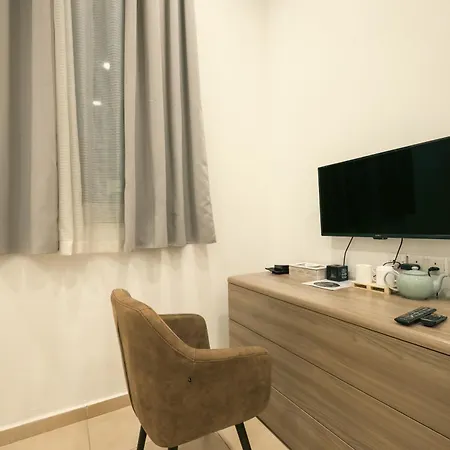 O'clock Malta Bed & Breakfast Sliema