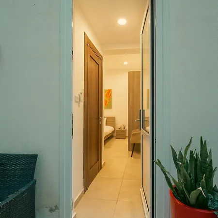 O'clock Malta Bed & Breakfast 3*