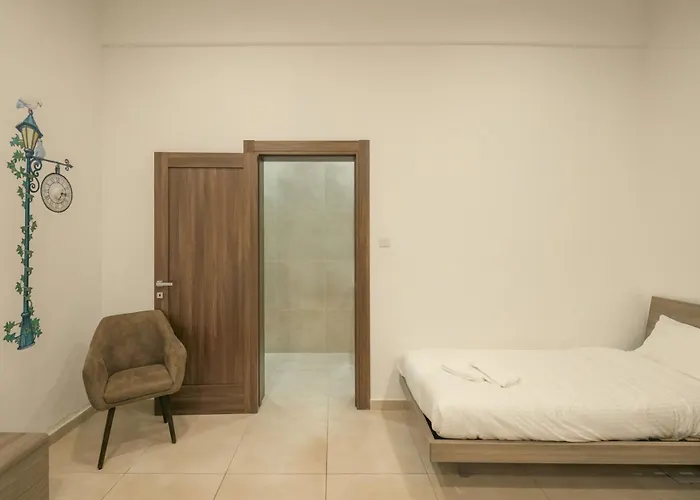 O'clock Malta 호텔