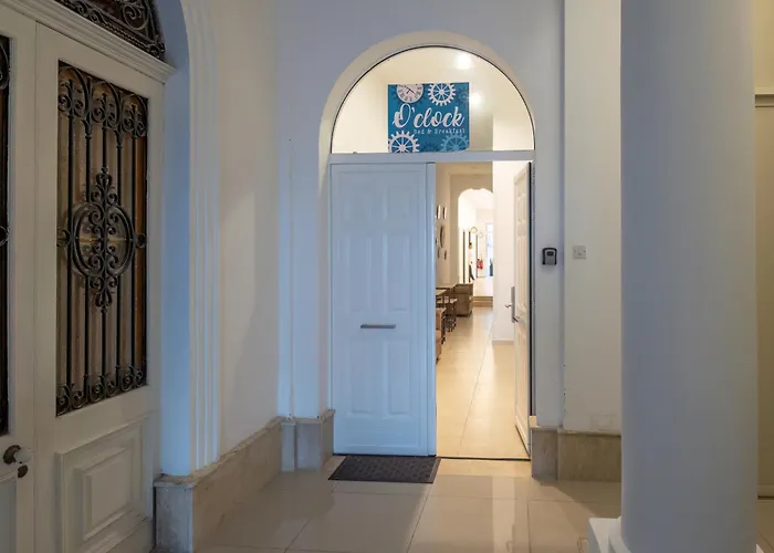 O'clock Malta 3* 슬리에마