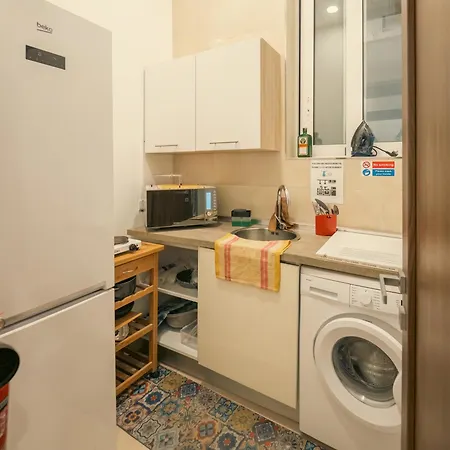 ベッド・アンド・ブレックファスト O'clock Malta スリーマ