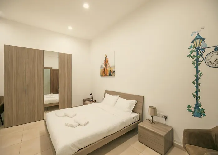 B&B O'clock Malta 3*