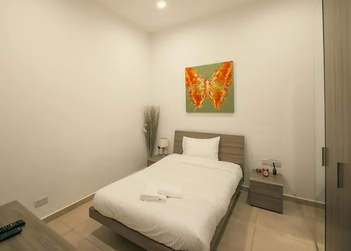 O'clock Malta 3* Sliema