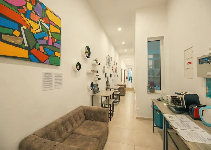 B&B O'clock Malta Sliema